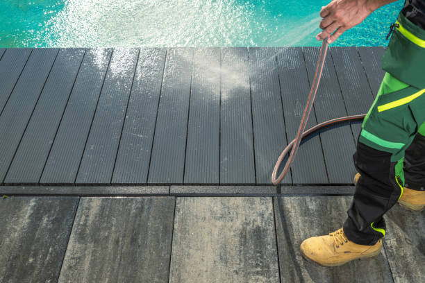 Best Deck Cleaning Services  in Moses Lake, WA