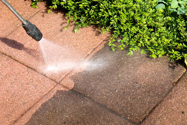 Best Roof Power Washing Services  in Moses Lake, WA